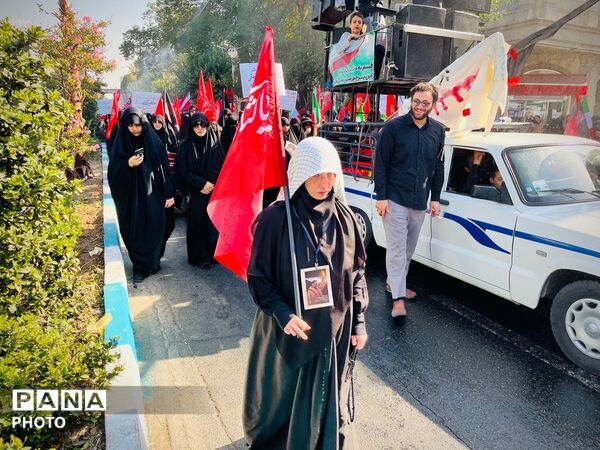 تجلیِ شکوهِ ایمان در مسیرِ عاشقی؛ تهران یکپارچه غرق در سوگِ اربعین
