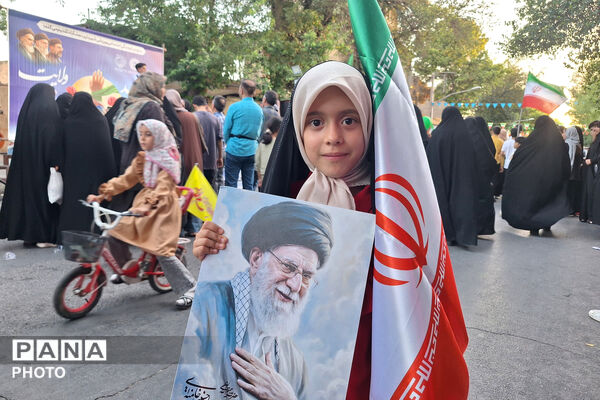 جشن کیلومتری به مناسبت عید غدیر در نجف آباد