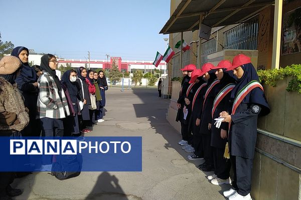 زنگ مهر و مقاومت در دبیرستان استعدادهای درخشان فرزانگان شهریار 