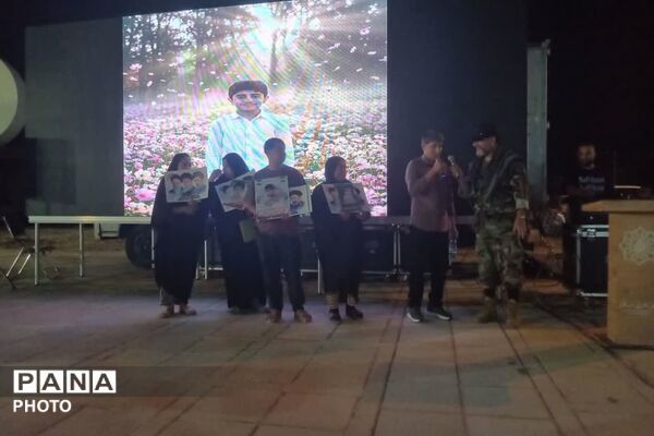 شکوه بیعت اهالی زرقان با آرمان‌های رهبر شهید