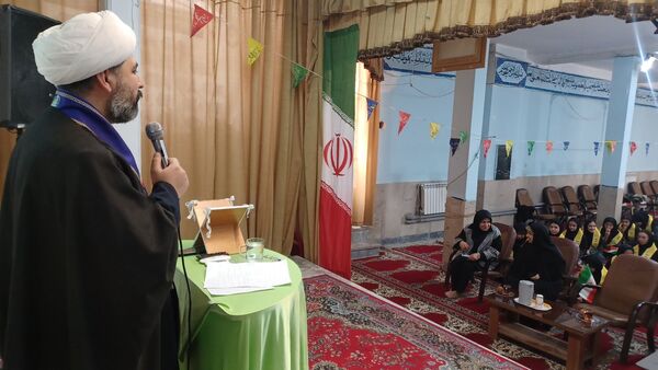 همایش یاوران انقلاب در مدرسه دخترانه  امام سجاد (ع) ناحیه 4 کرج
