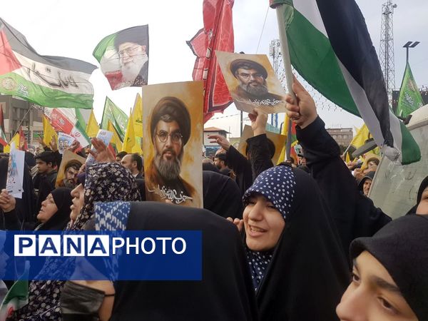 تشییع نمادین شهدای مقاومت درمشهد