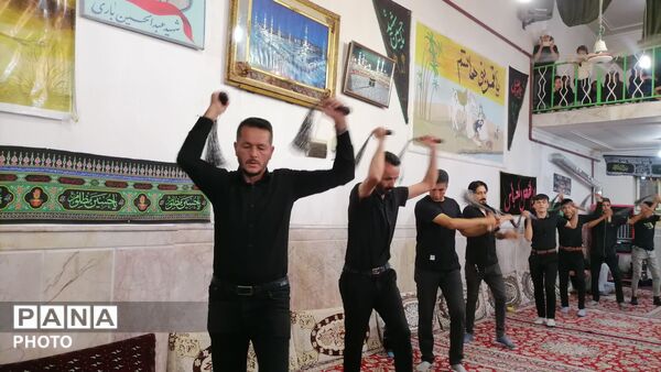 هیئت زنجیر زنی و عزاداری تکیه ابوالفضلی در شب هفتم ماه محرم