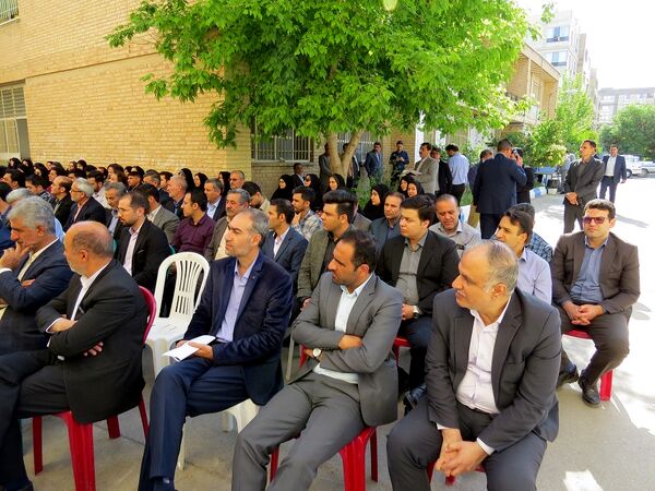 تقدیر از کارکنان‌ اداره‌کل آموزش و پرورش خراسان شمالی 