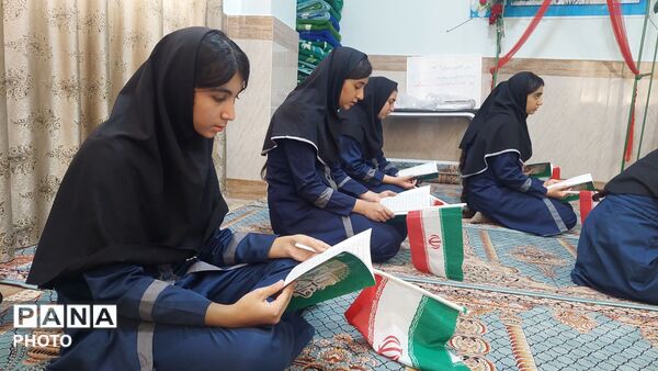  هفته دفاع مقدس در مدارس ملکان؛ روایت ایستادگی، ایثار و خاطره شهیدان
