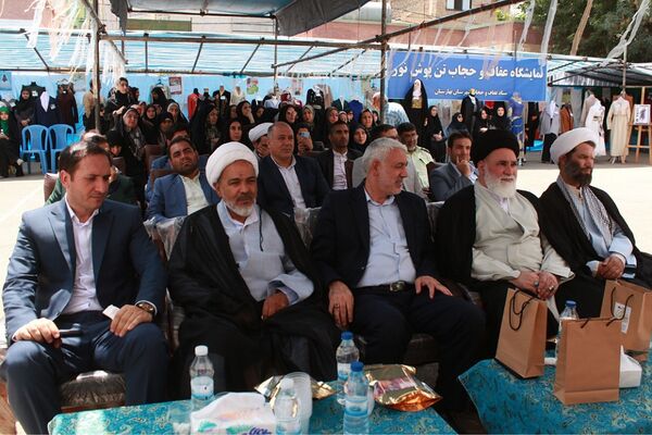 افتتاح نخستین جشنواره تن‌پوش نور، نمایشگاه مُد و لباس ایرانی اسلامی در شهرستان بهارستان 