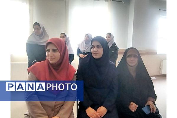 جشن نیمه شعبان در مدرسه شهید اسماعیلی عقدا پردیس 