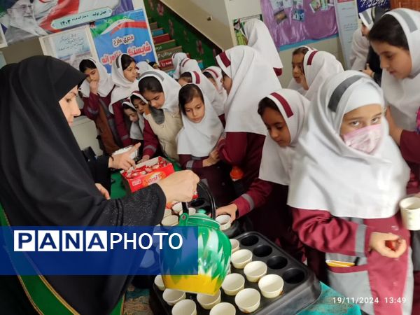 مراسم یادبود بانوی دو عالم حضرت فاطمه (س) در مدارس بروجرد 