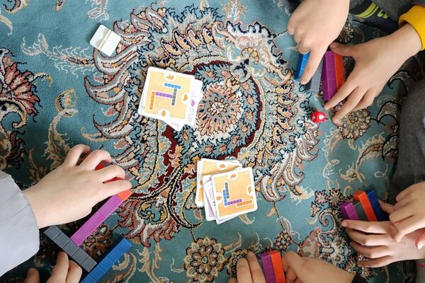 وقتی بازی، کلاس درس می‌شود؛ تجربه‌ متفاوت دانش‌آموزان دبستان آرمان