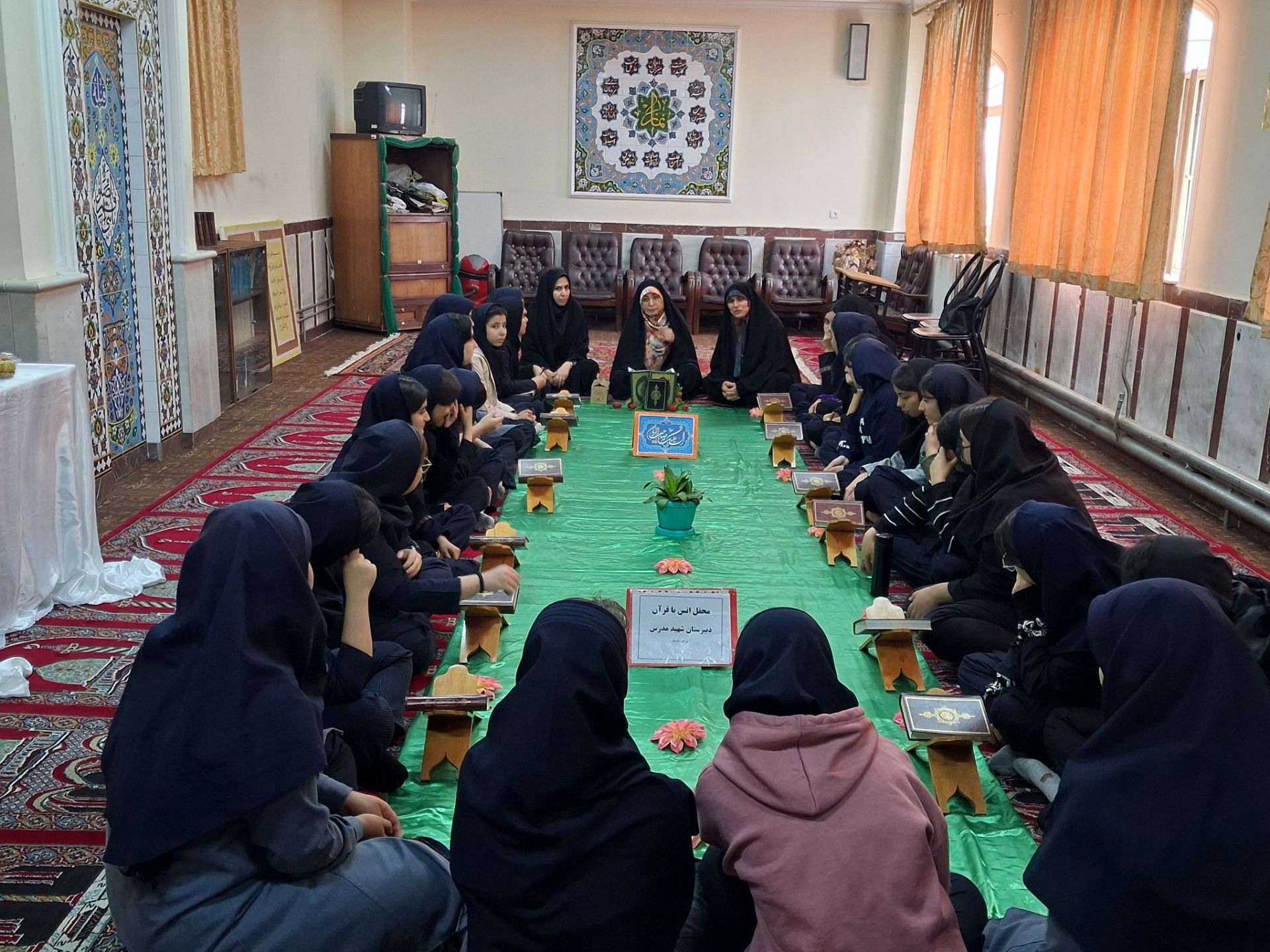 نگاهی به محفل انس با قرآن مدرسه شهید مدرس ناحیه۳ تبریز