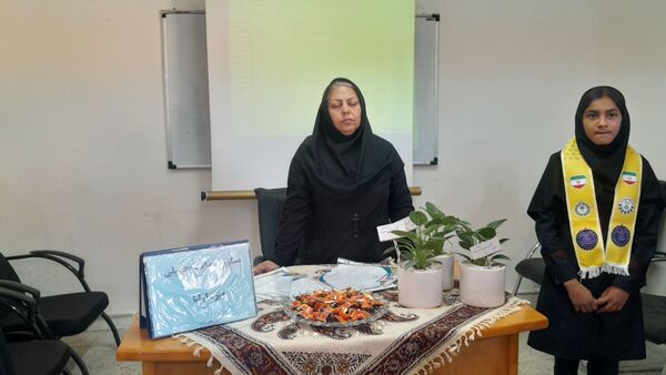اولین جلسه مجمع انجمن اولیا و مربیان دبیرستان مخدره مرآتی