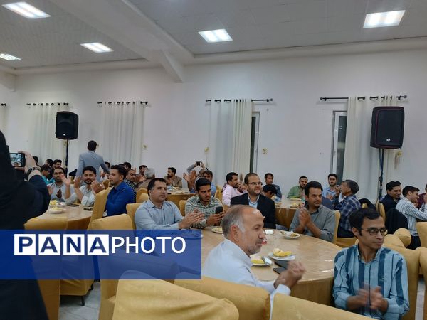 معلمان ستارگان درخشان مسیر علم و دانش