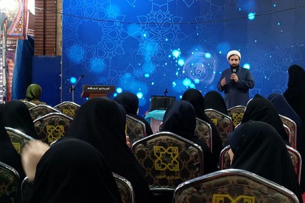 نور هدایت در قلب شهربار ،نمایشگاه قرآن و عترت فصل تازه‌ای از معرفت