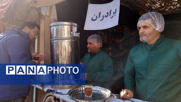 برپایی چایخانه جوانان مهدوی نیشابور در دهه اول فاطمیه 