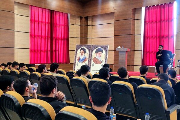 سمینار آموزشی دانشجویان دانشگاه فرهنگیان در بهارستان‌دو