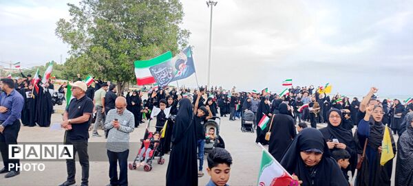 خروش حماسی مردم انقلابی بندرعباس در تجدید میثاق با رهبر جدید انقلاب اسلامی