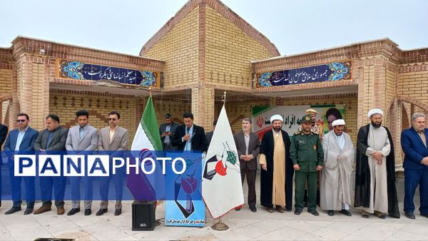 آیین عطر افشانی مزار شهدا در شهرستان فاروج