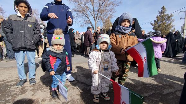 راهپیمایی پرشور ۲۲ بهمن در جلگه رخ 