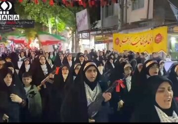 رژه اقتدار دختران مینودشت در دهه کرامت