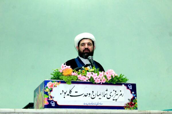  نماز عبادی، سیاسی جمعه با رنگ و بوی دهه فجر در فاروج