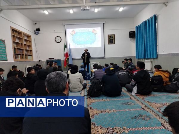 جشن میلاد حضرت زهرا (س) در دبیرستان شهید بهشتی 