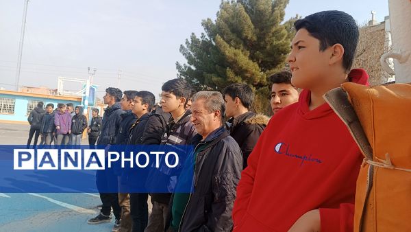 برگزاری فینال مسابقات والیبال گروهی درون مدرسه‌ای در دبیرستان شاهد ابوذر غفاری 