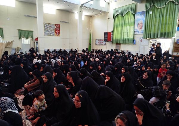 مراسم ظهر تاسوعا حسینی در مسجد شهدای گمنام 