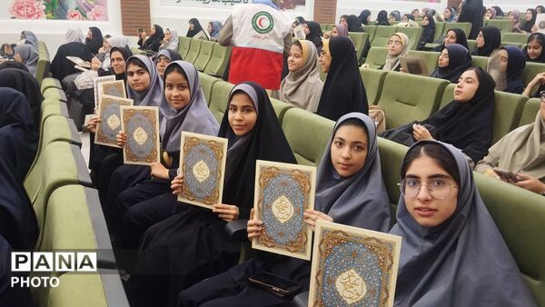 هر‌دانش‌آموز‌ یک‌نقش،‌ هردانش‌آموز‌‌ یک‌تشکل