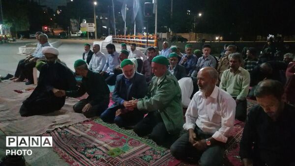 اقامه نماز جماعت همراه با اجتماعات شبانه در حسینیه شهدای شهر بار نیشابور