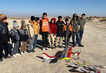 روایت پانا از نمایش پرواز هواپیمای مدل در خاتم