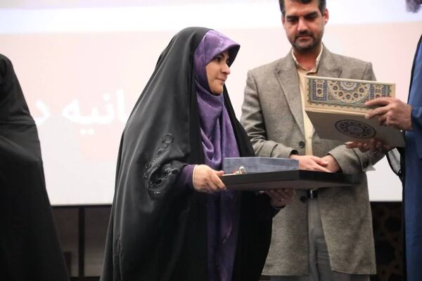 همایش تقدیر از مادران و همسران شهدا در دانشگاه قم