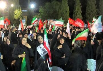 مراسم گرامیداشت آقای شهید ایران و یادبود شهدای شهرستان فلاورجان در اردوگاه شهید بهشتی اصفهان برگزار شد
