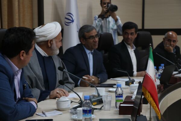 هنرمندان استان خراسان رضوی با استاندار خراسان رضوی دیدار کردند 