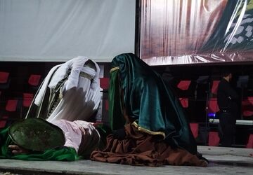 امت کربلایی، در آستانه تشییع حسینی، آماده وداع می شوند