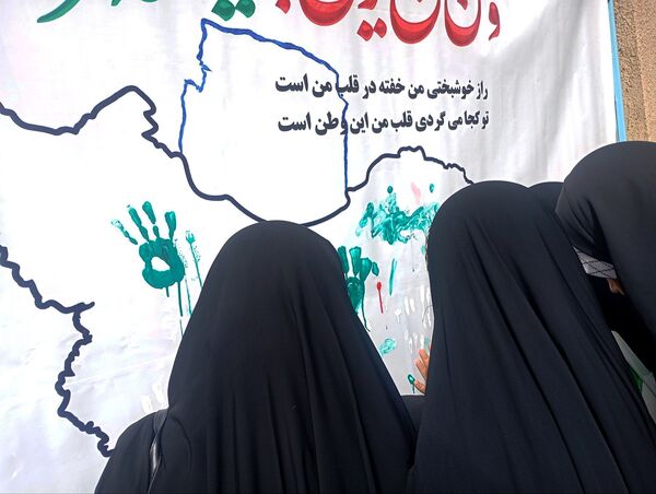 حضور مردم شهرستان مانه در راهپیمایی ۲۲ بهمن