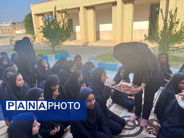 آغاز روز دانش‌آموزان رودخانه با قرائت زیارت عاشورا