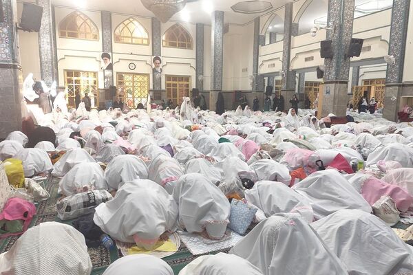 جشن تکلیف؛ لبخند بندگی در قاب تصویر