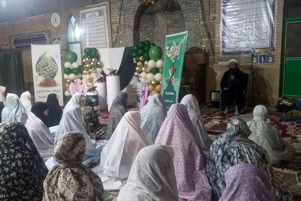 فشافویه میزبان خلوت عاشقانه دانش آموزان در نخستین روز اعتکاف همزمان با ولادت حضرت علی (ع)