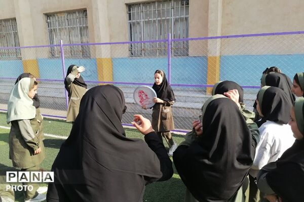  ایستگاه‌ نشاط و شادی در دبستان رضوان