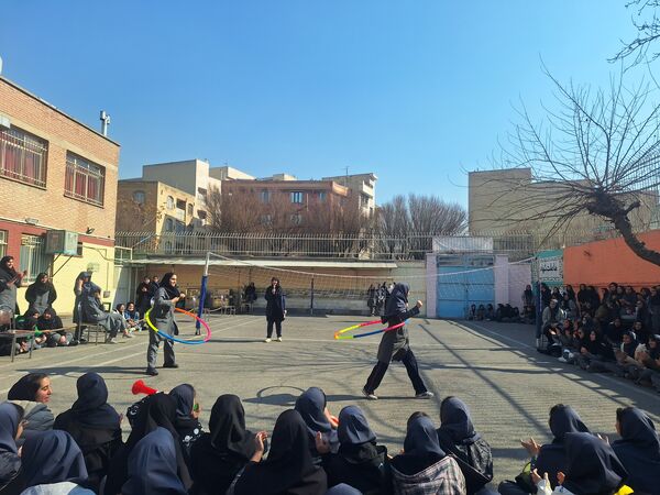 فجرانه ورزشی در دبیرستان حضرت ولی عصر (عج)