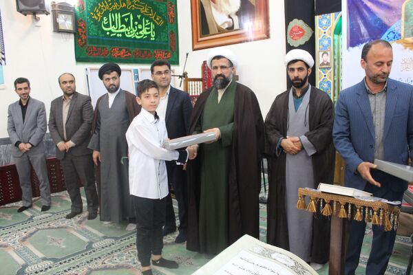 محفل قرآنی دانش آموزان در گلوگاه