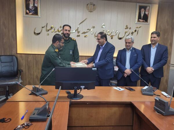 تودیع و معارفه مسئول بسیج دانش‌‌آموزی برادران ناحیه یک بندرعباس