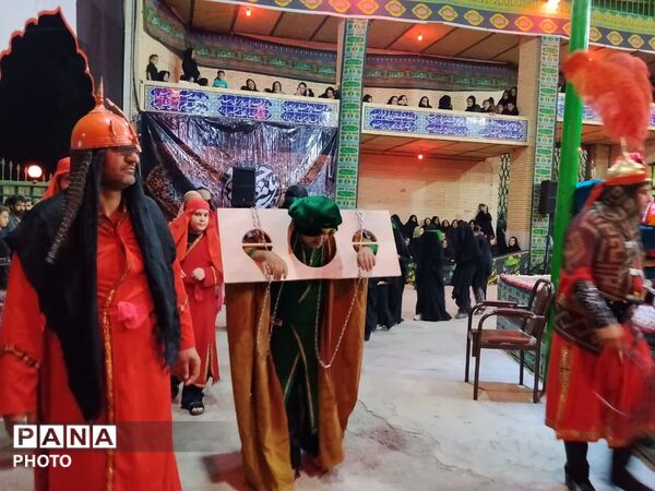 تعزیه؛ آیینی که صحنه را روایت کربلا می‌کند
