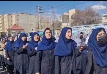 طنین سرود «ایرانمون» در دبیرستان حضرت معصومه(س) ناحیه ۴ کرج