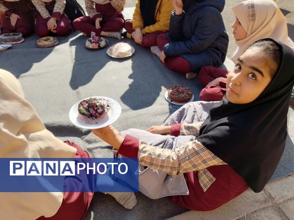 برگزاری جشنواره غذا در مدرسه طهوریان ۲ ناحیه پنج