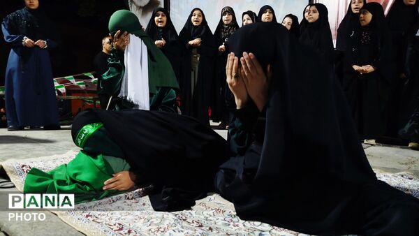 روایت مظلومیت طفل سه ساله ابا عبدالله الحسین در تجمعات شبانه 