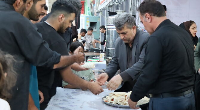 روایت وداع خادمان پاکدشتی با پدر مهربان ایران