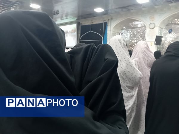 نماز جماعت همزمان با شب لیلة الرغائب در شهرستان کاشمر 