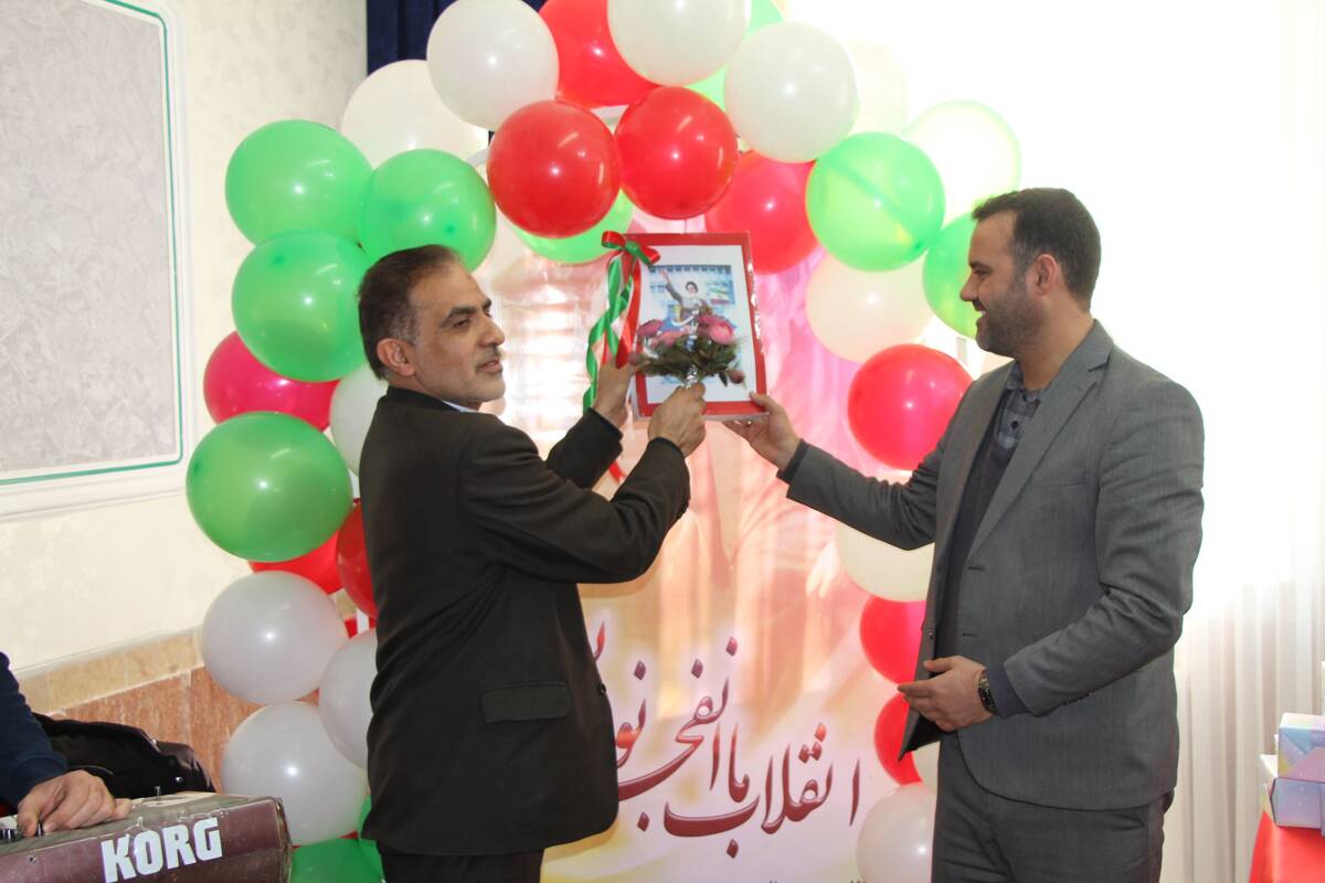 زنگ انقلاب در تبریز