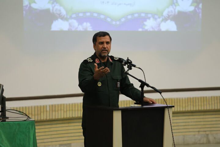 فرماندهان واحدهای پیشگام بسیج دانش آموزی  الگوی زن سوم مسلمان در حوزه حجاب و فعالیت در جامعه هستند